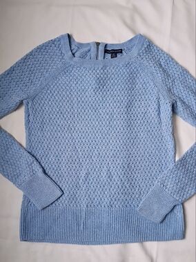 American Eagle Outfitters Light Blue Knit Pullover Size S/P.